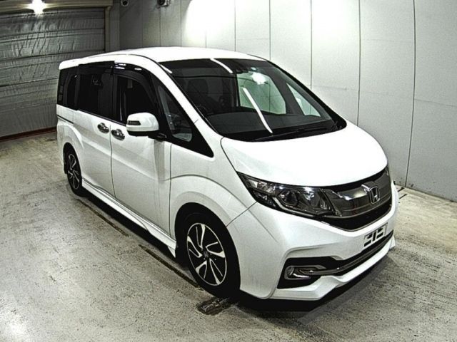 1105 HONDA STEP WAGON RP3 2015 г. (LAA Okayama)